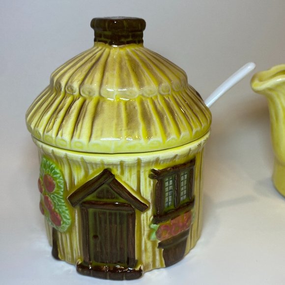 Vintage Straw Tiki Hut Ceramic Creamer & Sugar Bowl with Spoon - Picture 2 of 7